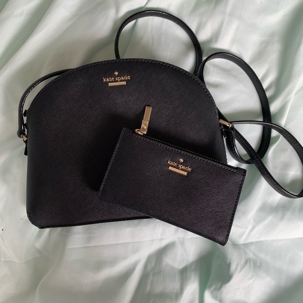 ✨Kate Spade Large Hilli and Mikey wallet set!!